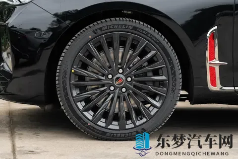 23 万级东方豪华标杆?红旗 H9 全系配置解析与购车建议-1