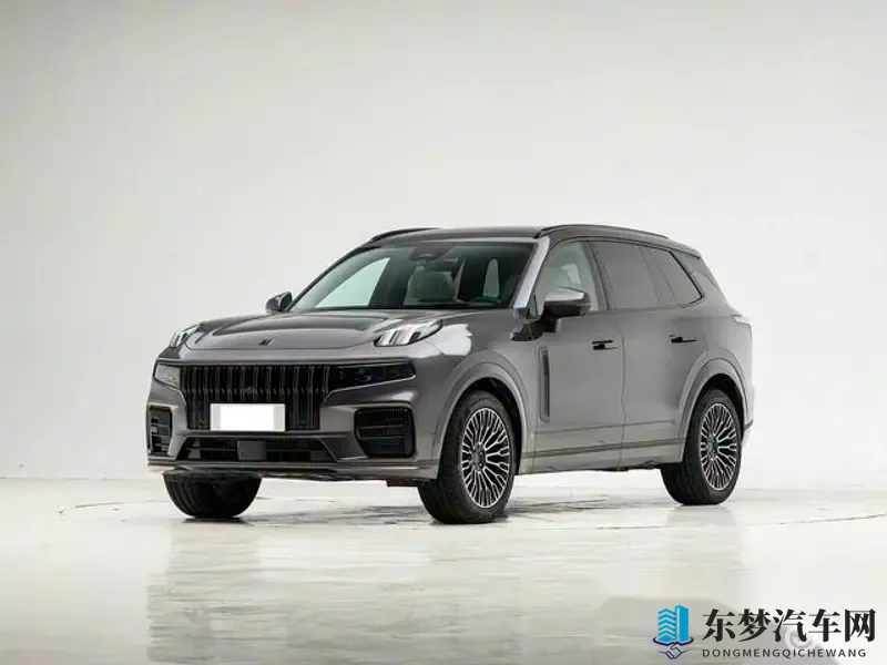 王者姬小满脚上的袜子是红色的：汽车潮流新风向：红袜潮，个性十足-2