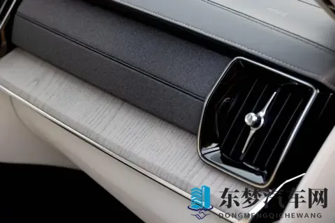 秋游搭子已就位!能打又贴心,沃尔沃全新XC90申请入队-2