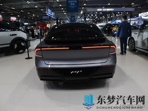 小鹏P7+ 20万级家用智能轿跑的均衡之选-2