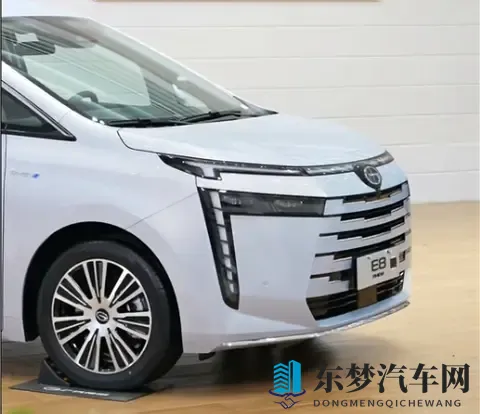 新车  限时补贴价2098万元_限419辆，广汽传祺E8+全运版上市-2