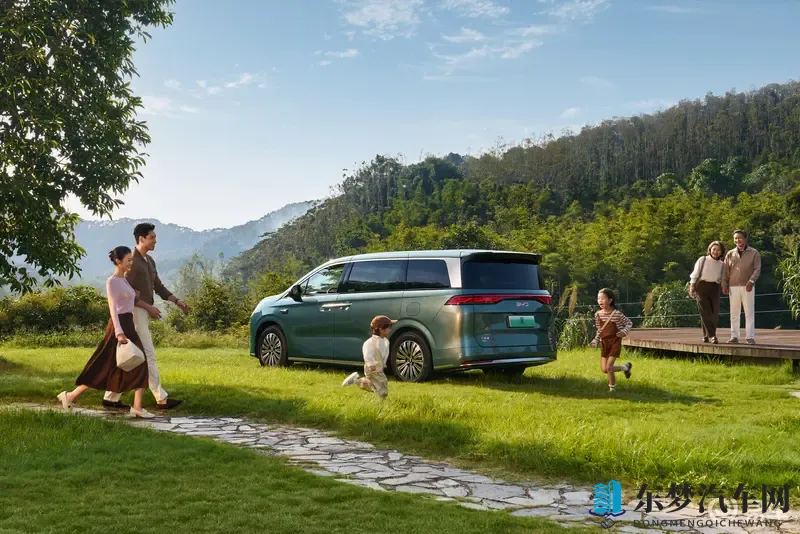 丁香五月婷婷六月：新能源汽车热浪来袭，汽车市场新格局！-3