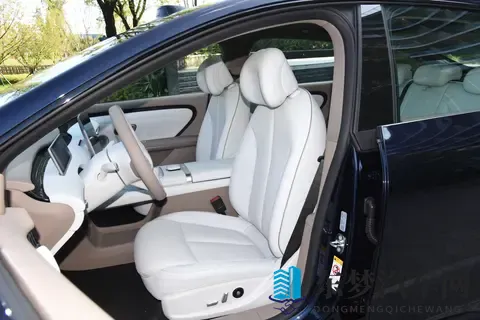 新车  售1099万元起_两种动力_配激光雷达，长安启源A06上市-1