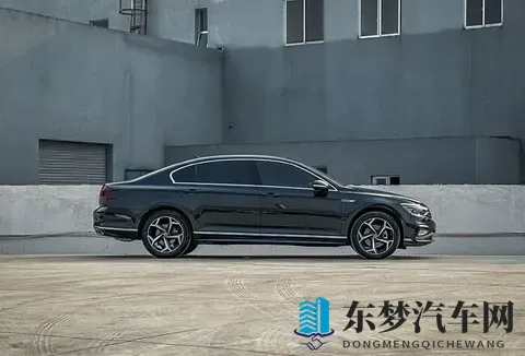 与子敌伦刺激对白播放仙踪林：仙踪林汽车竞技场：速度激情盛宴来袭-2