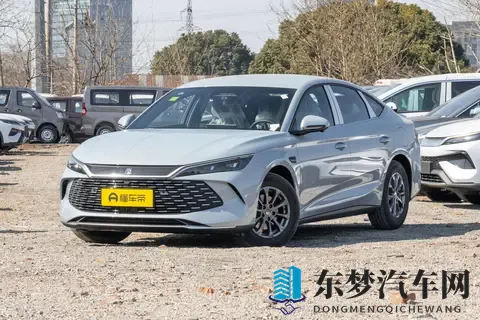 新车  简约设计_配手机支架扩展_四季度上市，东风日产N6内饰发布-2