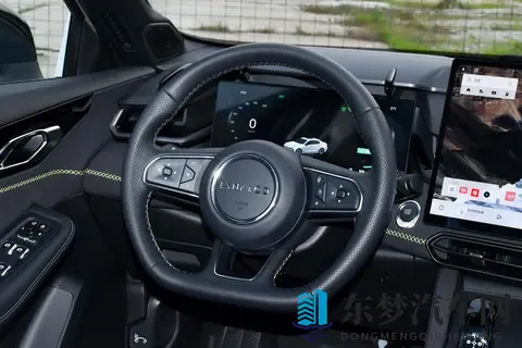 第三代领克03：紧凑型燃油轿车市场的实力新选择-2