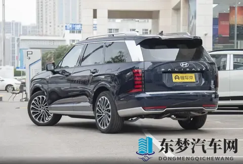 选 7 座还是 6 座？深秋试驾帕里斯帝，这版性价比绝了-1