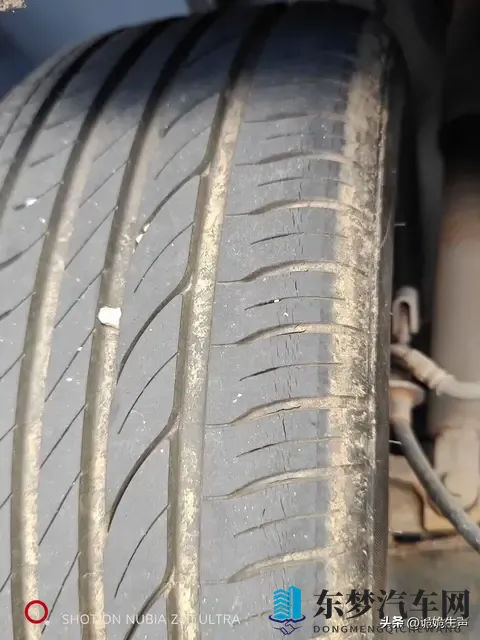 轮胎面磨损到什么程度就该换了？-2