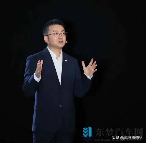 智己LS9搅局30万级市场,六座SUV的“标配”战争如何开打?-2