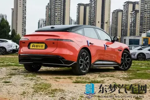 华为辅助驾驶+空气悬挂，这款中型车有豪华车的味道？-3