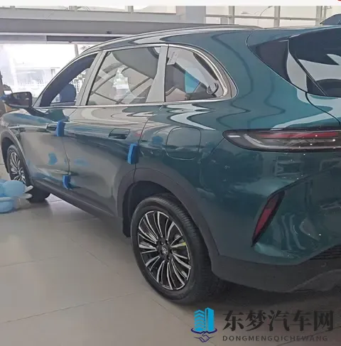 您更青睐第五代瑞虎8的哪一款车型？-1