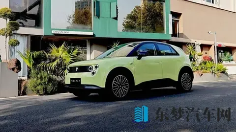 10月销量哪家强，鸿蒙智行销量创新高，但是还有高手-2