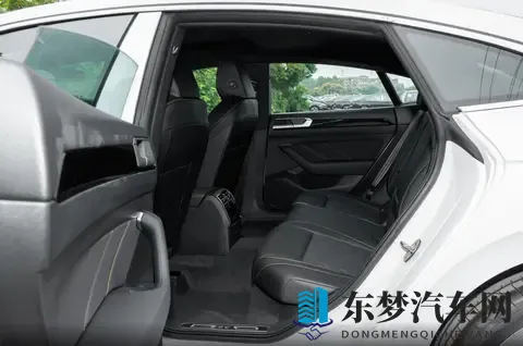 解读2026款大众CC，配20T+7DCT，能否实现颜值与实用性兼得？-1