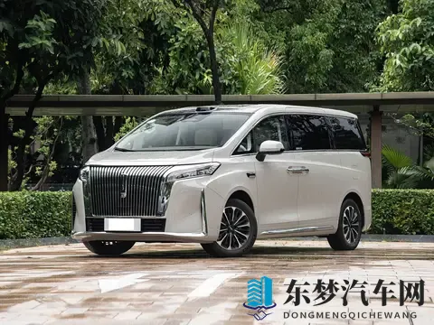 这款插混MPV不足29万起!配激光雷达+四块大屏,后排独立航空座椅-2