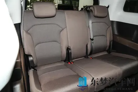 10万级MPV一车三动力,电动侧滑门,星光730大7座真香-1