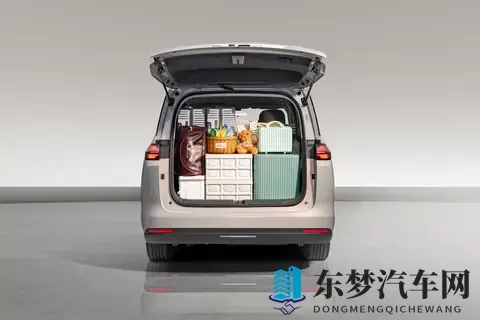 全家都满意的家用 MPV,五菱星光 730 三动力 + 大空间实测-2