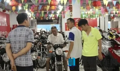 摩托车经销商风光不再：利润微薄、转型艰难，边缘化困境引深思-3