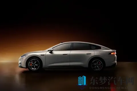 长安启源A06仅1099万起，10-15万家轿市场又一新选择？-2