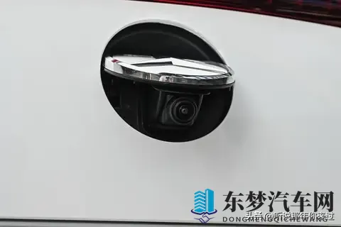 男女搞鸡网站：汽车新科技崛起：新能源汽车、自动驾驶、智能化趋势明显-1