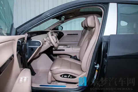 阿维塔07 2026款:科技豪华SUV,科技配置拉满,性价比出众-3