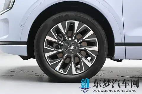 15万级中型SUV怎么选？山海L7 PLUS带你开启更多生活可能-1