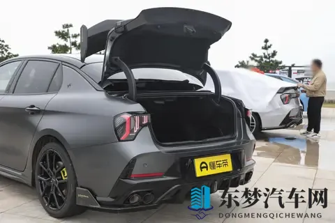 8155芯片加持+赛道基因！领克03，是你的个性运动座驾吗？-1