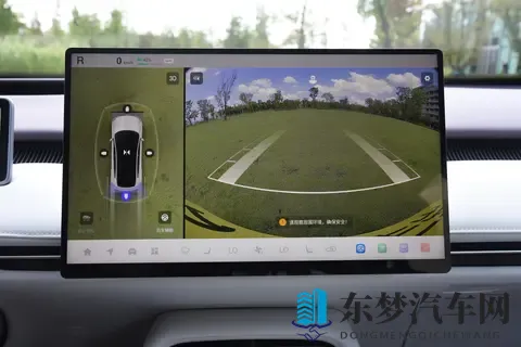 家用选车先看这款，内外兼修，配置拉满，1599 万就能拿下-1