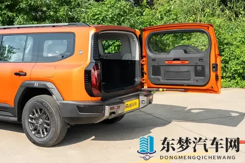 实拍体验奇瑞纵横 G700，续航 1400 公里，售价 3299 万起-1