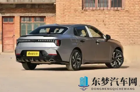 当272匹马力与Flyme Auto智能座舱相遇，第三代领克03带来了什么？-2