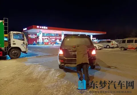 拖到修理厂拆开一看,机油泵都快憋坏了,盲目加0W-20机油的代价-2