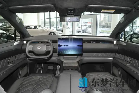 蔚来 ET9 2025 款 102kWh：行政旗舰轿车新选择