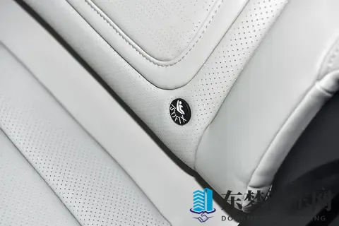 15 万级 SUV 选车不纠结！捷途山海 T1 四驱版试驾：方盒造型 + 可城可野-1