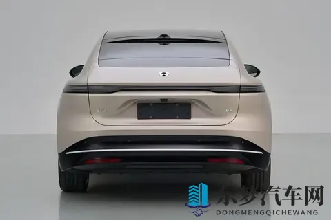 蔚来ET9：行政级豪华车市场的新势力，实力打破传统认知-3