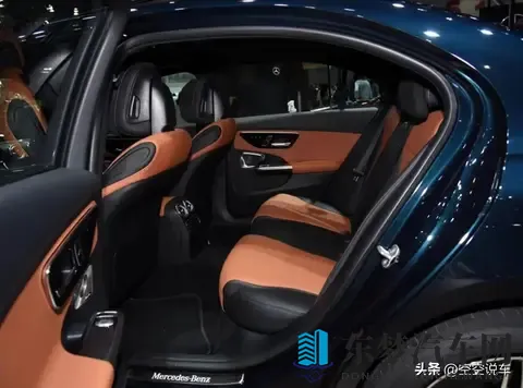 20万买C级豪华！车长近5米配9AT，月销破万可闭眼入!-3