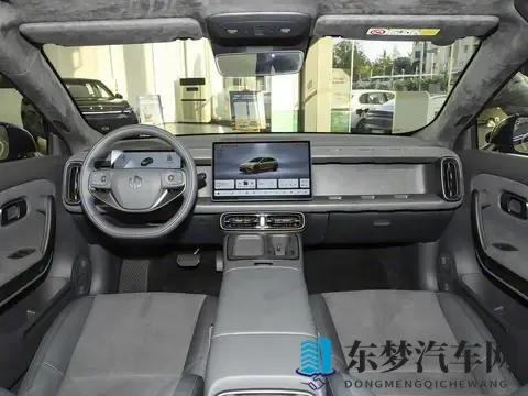 零跑造了台“红米YU7”，1058万起，造型拉风，不给油车留活路？