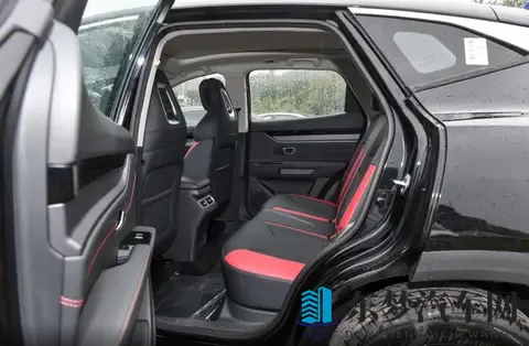 紧凑型SUV起售价竟不足七万，捷途大圣这波操作让竞争对手不会了-3