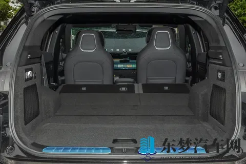 星纪元ET纯电顶配：超长续航与出色性能的均衡体验