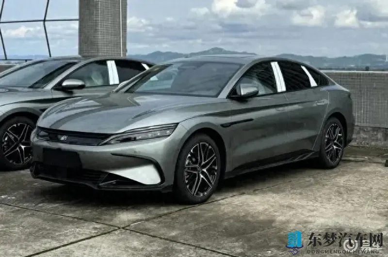 捆绑调教白丝:汽车驾驶升级秘籍,舒适操控两不误-1