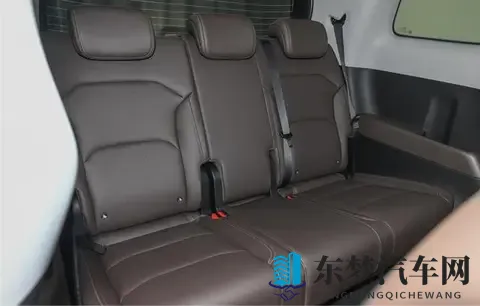 真7座大空间,入门即高配,10万级家用MPV选它准没错-1