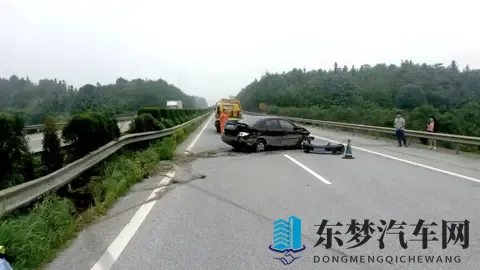 时速120爆胎：做对这3点，大大提高生还概率-3