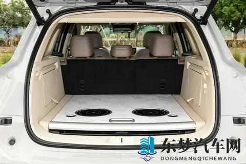 1398万起！赛力斯再添爆款，全能选手第三代蓝电E5 PLUS-1