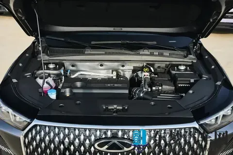 新款瑞虎8正式预售！虎_豹双前脸设计，轴距加长，能成功吗？-1