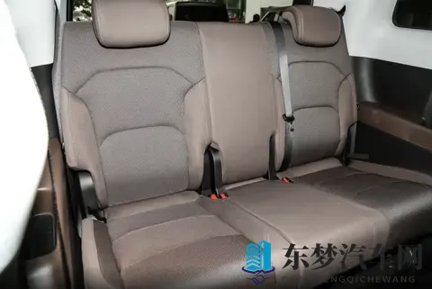 三种动力两种前脸造型，五菱星光730准备充分，势必要大火一把-3