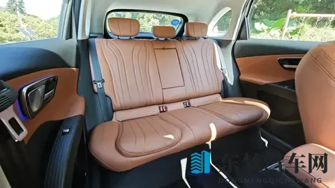 两种外观内饰任选，尺寸加大，配置加码，限时省7000，9万多入手