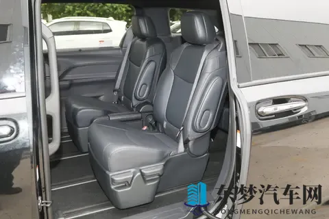 2026 款丰田格瑞维亚 8 款车型配置差异解析及选购参考