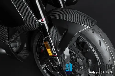 海外新车丨穿西装的超级公爵，巴博斯1400R上市，奔驰大G风格霸气-2