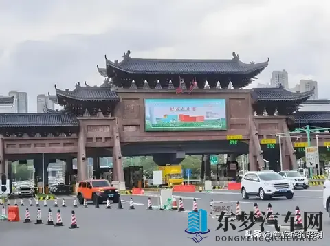 黄色软件app3.0：汽车辅助应用全新升级，智能驾驶体验升级！-2