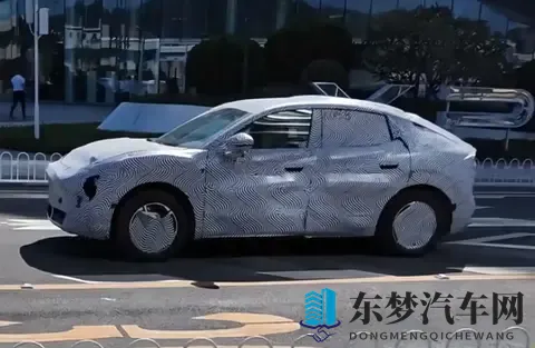 小鹏MONA SUV要来了，轿跑SUV风格， 2026年推出-2