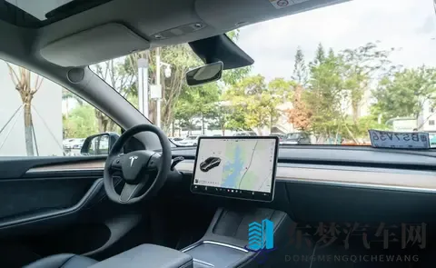 特斯拉Model Y821公里续航,2885万值不值?四大版本终极选购指南-1