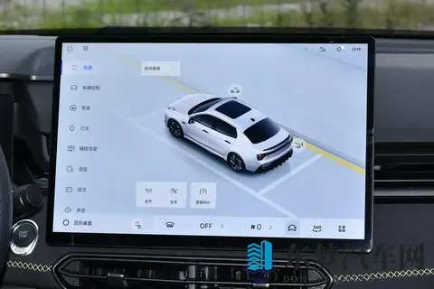 燃油车也智能！这款10万级运动轿车，动力性能不输合资品牌-3